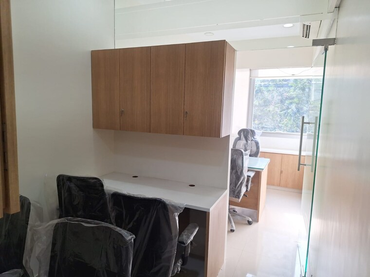 Team Area, sunshine-heights Commercial Office Space 210 Sq.Ft. In Dadar West Mumbai 9595874