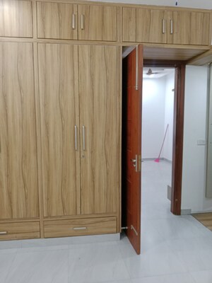 Room in 2 BHK Builder Floor at Ansals Sushant City – for Rent