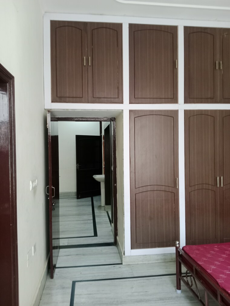 Room, huda 3 Bedroom 1801 Sq.Ft. Builder Floor In Huda Panipat 9595880