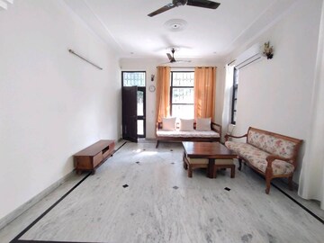 2 BHK Builder Floor For Rent in Sector 23