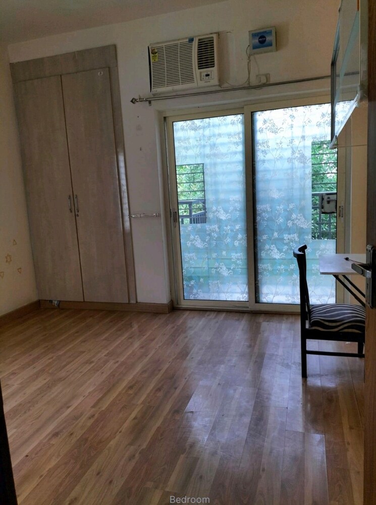 Room, puri-aman-vilas 3 Bedroom 1700 Sq.Ft. Apartment In Sector 89 Faridabad 9595908