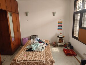 Bedroom in 3 BHK Builder Floor at Palam Vihar – for Rent