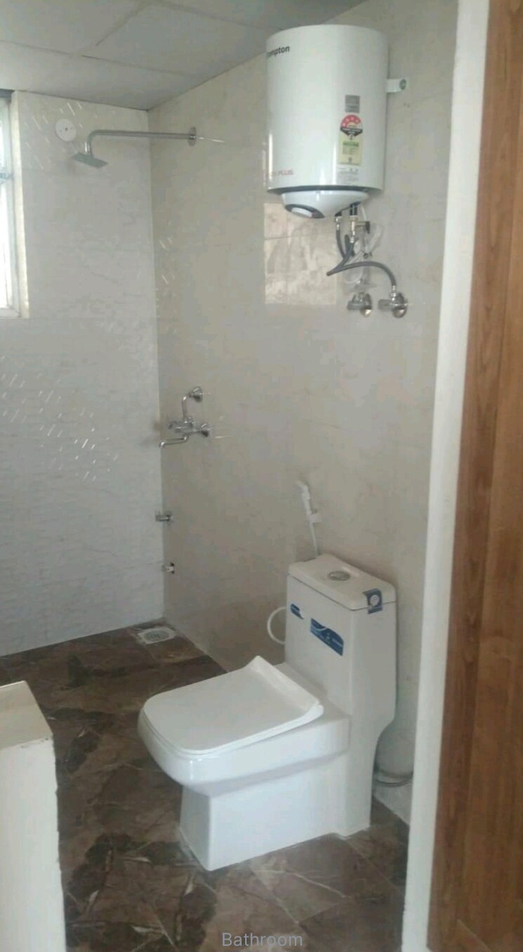 Bathroom, ansal-royal-heritage 3 Bedroom 2525 Sq.Ft. Apartment In Sector 70 Faridabad 9595924