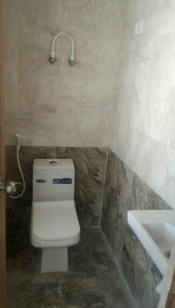 Bathroom in 3 BHK Apartment at Ansal Royal Heritage, Sector 70 – for Rent