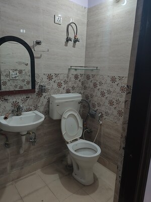 Attached Bathroom in 1 BHK Builder Floor at Vaishali Sector 6 – for Sale