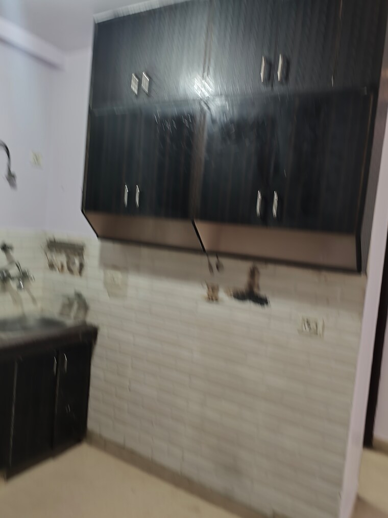undefined, vaishali sector 6 1 Bedroom 500 Sq.Ft. Builder Floor In Vaishali Sector 6 Ghaziabad 9595931