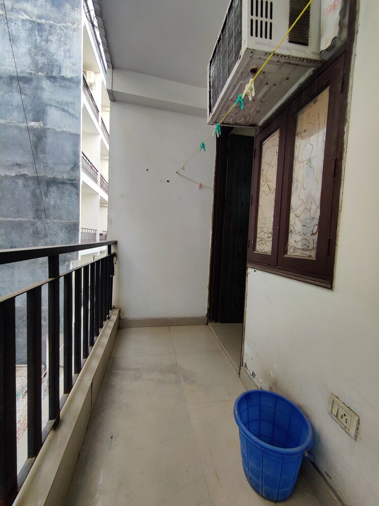 Balcony, saket 1 Bedroom 450 Sq.Ft. Builder Floor In Saket Delhi 9595935
