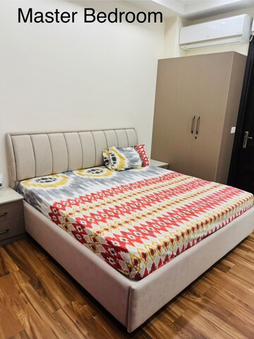 Bedroom in 4 BHK Builder Floor at Ardee City, Sector 52 – for Sale