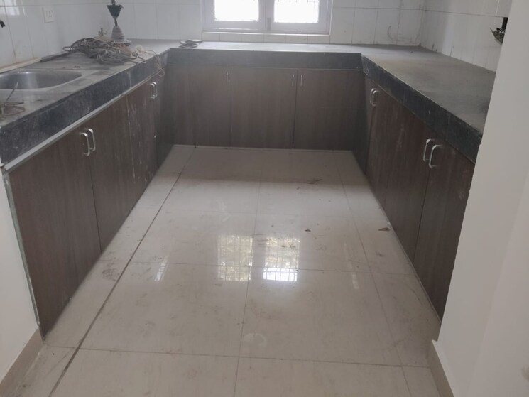 Kitchen, sector 93 3.5 Bedroom 450 Sq.Mt. Independent House In Sector 93 Noida 9595947