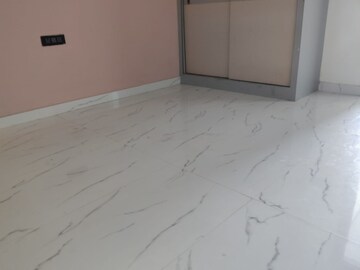 Room in 2 BHK Independent House at Sector 105 – for Rent