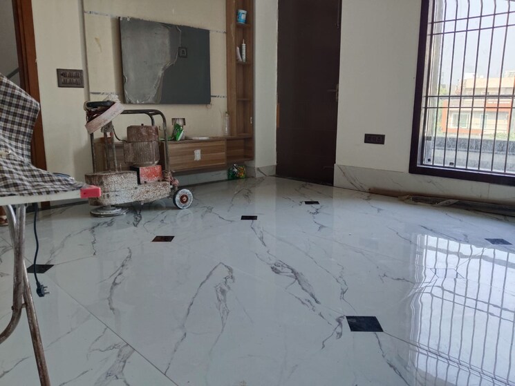 Bathroom, sector 105 2 Bedroom 200 Sq.Mt. Independent House In Sector 105 Noida 9595958