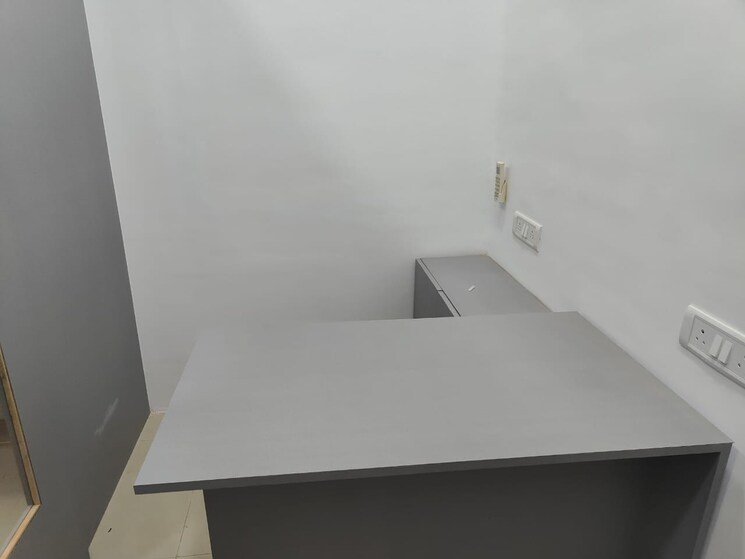 undefined, express-zone Commercial Office Space 100 Sq.Ft. In Malad East Mumbai 9595973