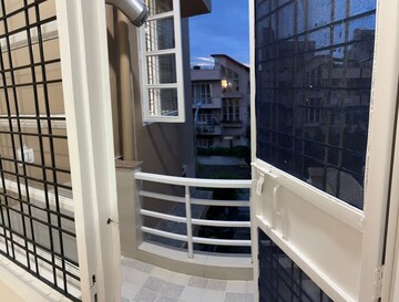 Balcony in 3 BHK Builder Floor at SS The Lilac, Sector 49 – for Rent