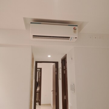 Furnished Amenities in 1 BHK Apartment at Hiranandani Highland, Powai – for Rent