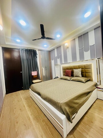 Bedroom in 3 BHK Builder Floor at Sector 14 Dwarka – for Rent