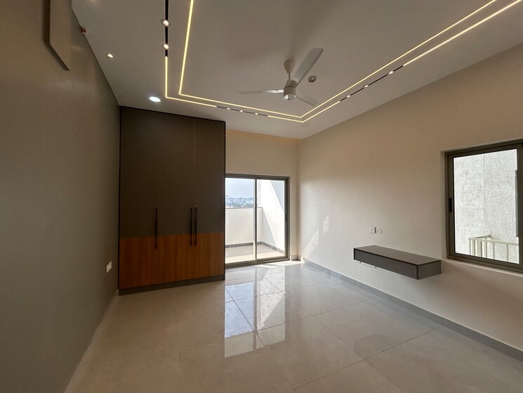 Room, hallmark-treasor 3 Bedroom 2540 Sq.Ft. Apartment In Narsingi Hyderabad 9596032