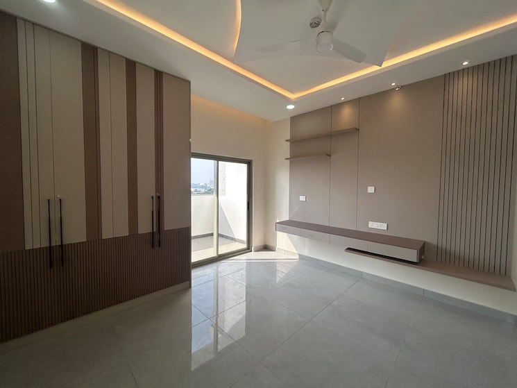 Room, hallmark-treasor 3 Bedroom 2540 Sq.Ft. Apartment In Narsingi Hyderabad 9596032