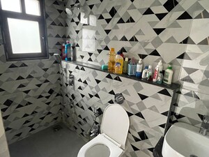 Team Area in 2 BHK Apartment at Roha Vatika, Kurla East – for Rent