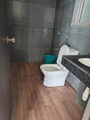 Bathroom in 2 BHK Apartment at Kalpataru Paramount, Kapur Bawdi – for Rent
