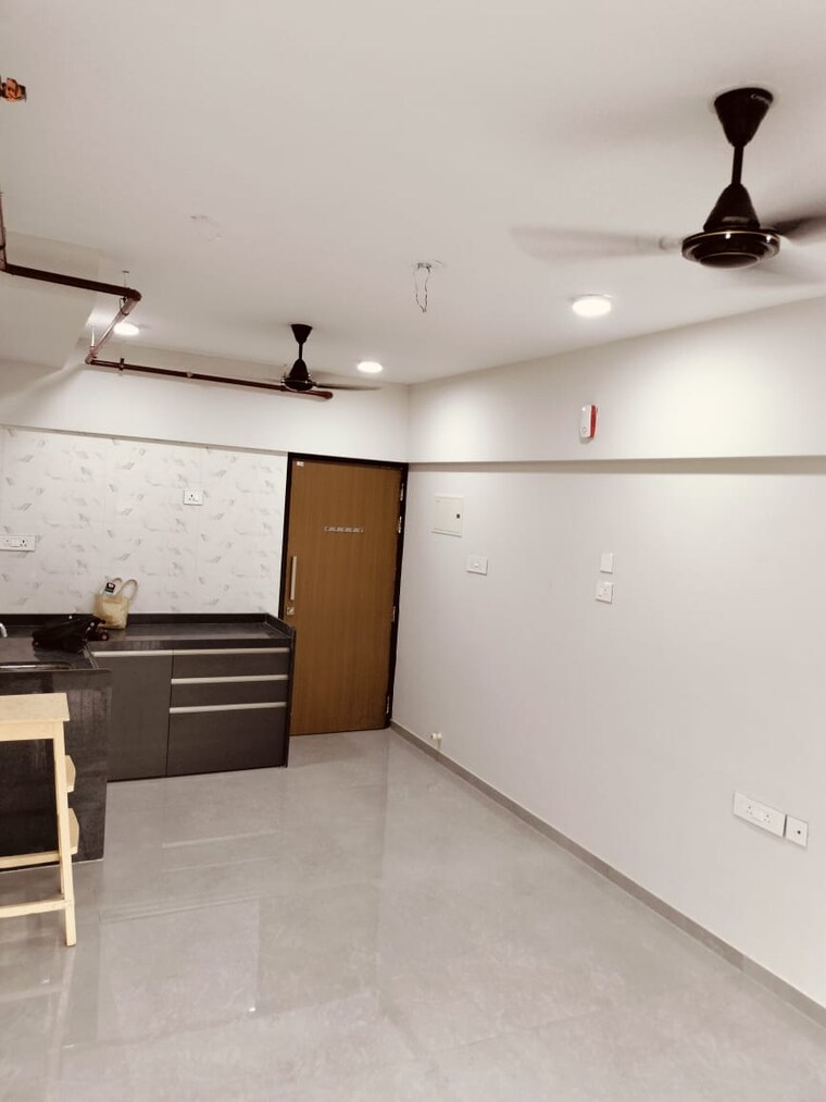Team Area, roha-vatika 1 RK 239 Sq.Ft. Apartment In Kurla East Mumbai 9596042