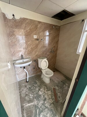 Bathroom in 2 BHK Apartment at Amrapali Dream Valley, Amrapali Dream Valley – for Rent