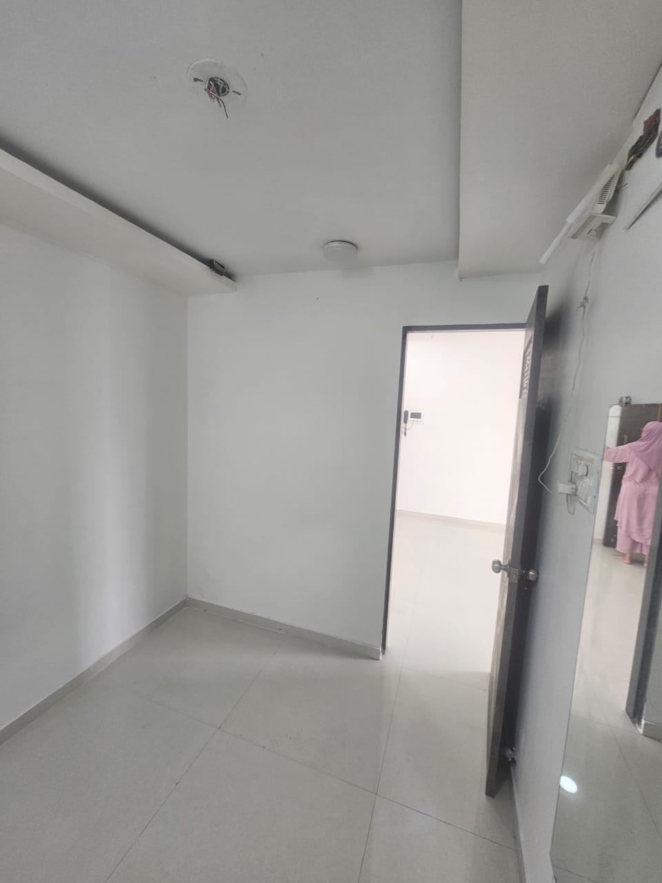 1 BHK 400 Sq.Ft. Apartment in Mayfair The View