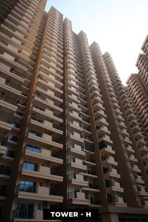 2 BHK Apartment For Sale in Gaur City 2 - 14th Avenue, Sector 16c Greater Noida