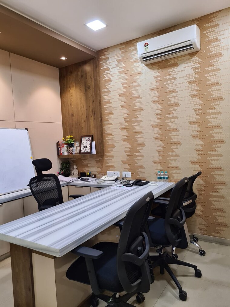 Team Area, satra-plaza Commercial Office Space 1650 Sq.Ft. In Vashi Sector 19d Navi Mumbai 9596091