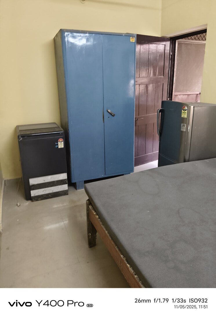 Room, dwarka 1 RK 250 Sq.Ft. Apartment In Dwarka Delhi 9596115