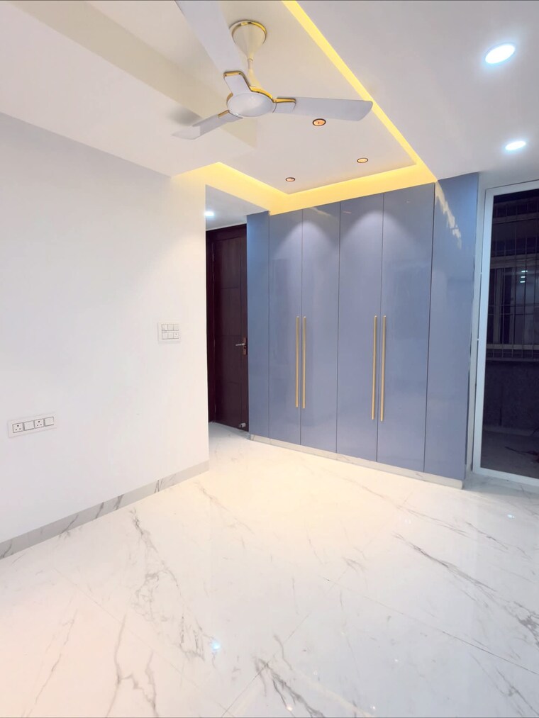 Room, sector 21 1 Bedroom 980 Sq.Ft. Builder Floor In Sector 21 Gurgaon 9596160