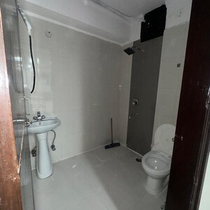 Bathroom in 5 BHK Builder Floor at Katwaria Sarai – for Rent