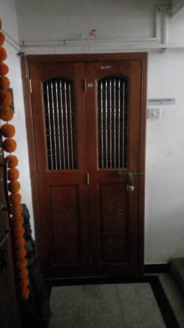 undefined, prabhadevi-chs 2 Bedroom 900 Sq.Ft. Apartment In Prabhadevi Mumbai 9596264