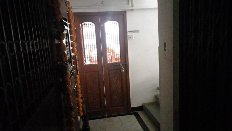 undefined, prabhadevi-chs 2 Bedroom 900 Sq.Ft. Apartment In Prabhadevi Mumbai 9596264