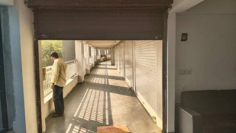 undefined, isanpur Commercial Warehouse 1000 Sq.Yd. In Isanpur Ahmedabad 9596255