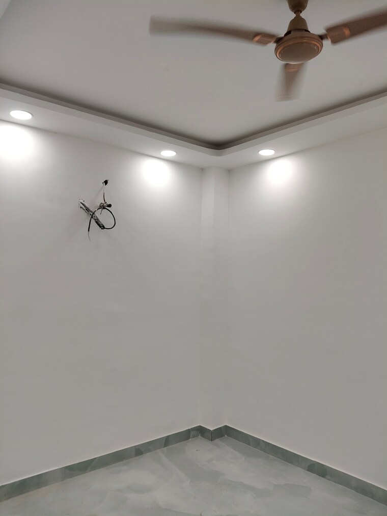 Room, govindpuri 1 Bedroom 368 Sq.Ft. Builder Floor In Govindpuri Delhi 9596265