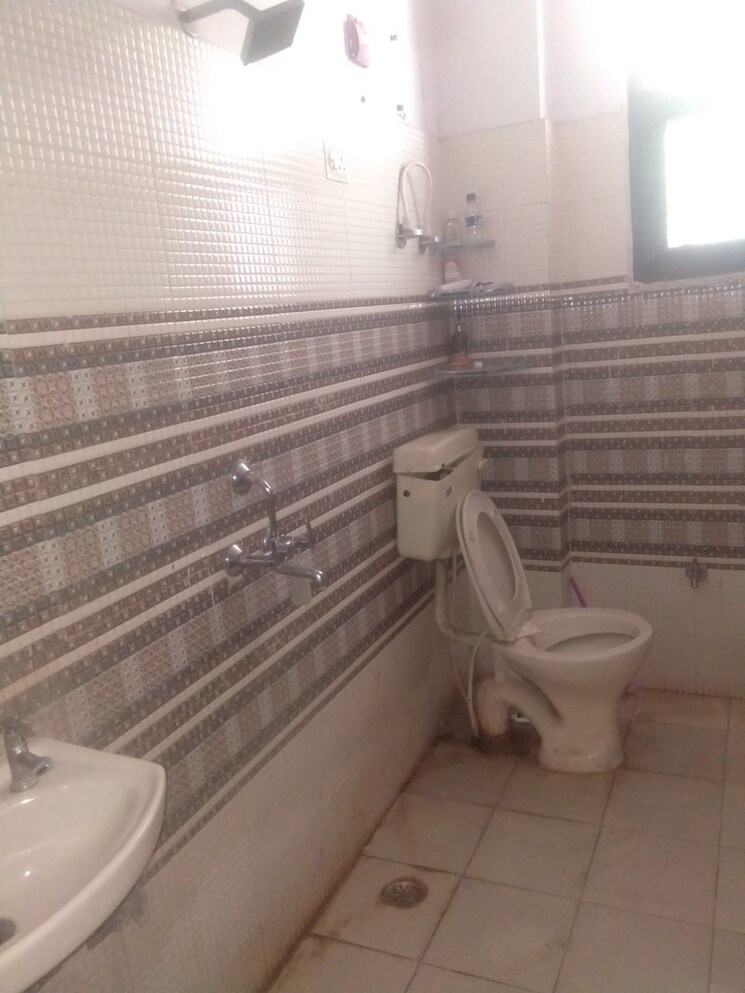 undefined, jain-akshay-enclave 2 Bedroom 65 Sq.Yd. Apartment In Sadarpur Ghaziabad 9596282