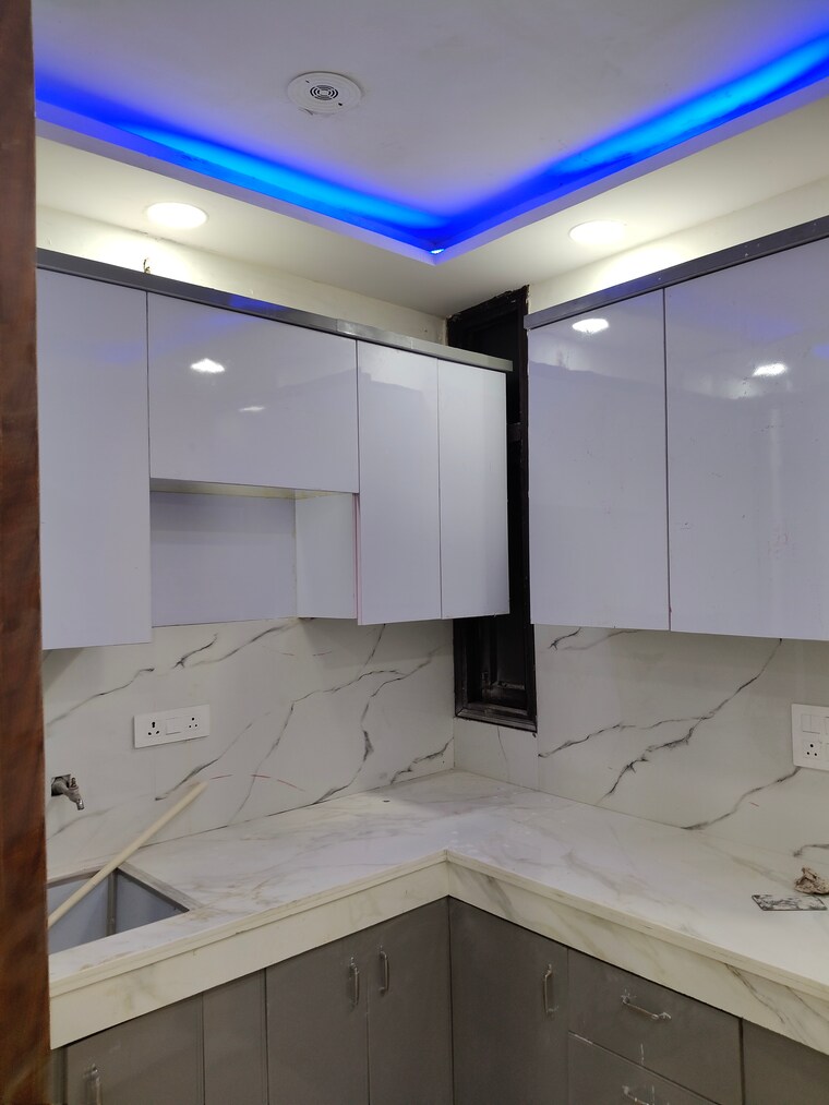 Kitchen, govindpuri 3 Bedroom 913 Sq.Ft. Builder Floor In Govindpuri Delhi 9596291