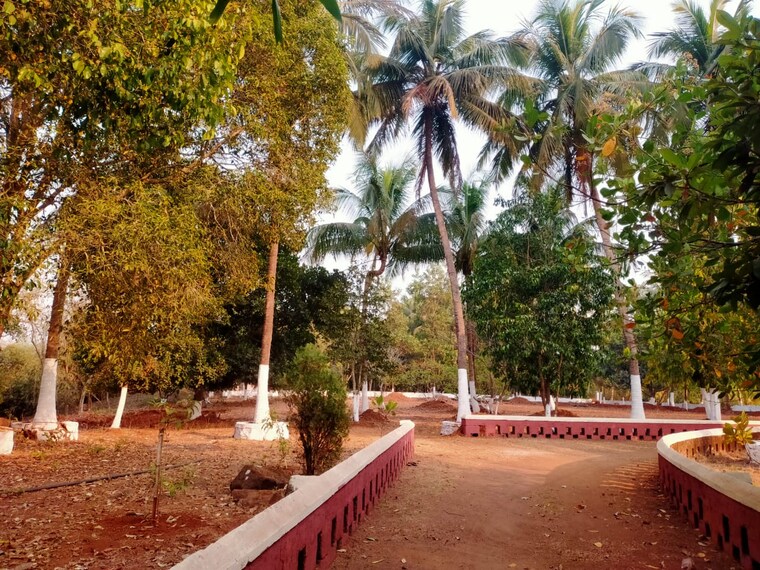 Garden, pali  12 Acre Plot In Pali Navi Mumbai 9596308