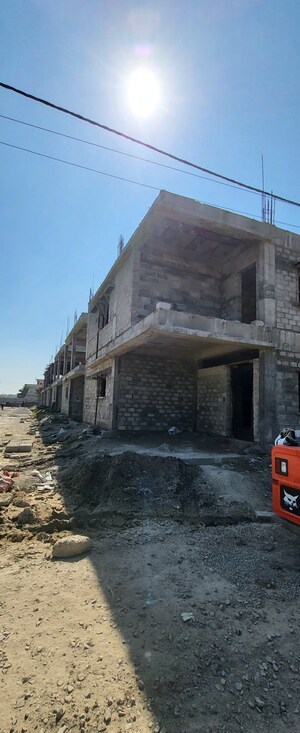 3 BHK Villa – Exterior View View at APR Praveens Serene, Chitkul - for Sale