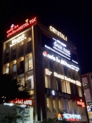  Showroom – Exterior View View at Naroda - for Rent