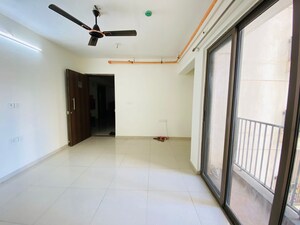 Room in 1.5 BHK Apartment at Runwal My City, Dombivli East – for Rent