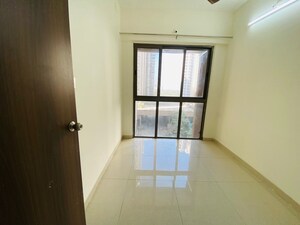 Room in 1.5 BHK Apartment at Runwal My City, Dombivli East – for Rent