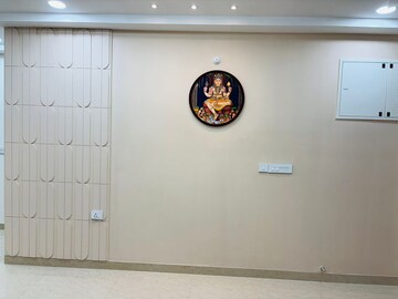 Room in 3 BHK Apartment at Aurobindo The Regent, Kondapur – for Rent