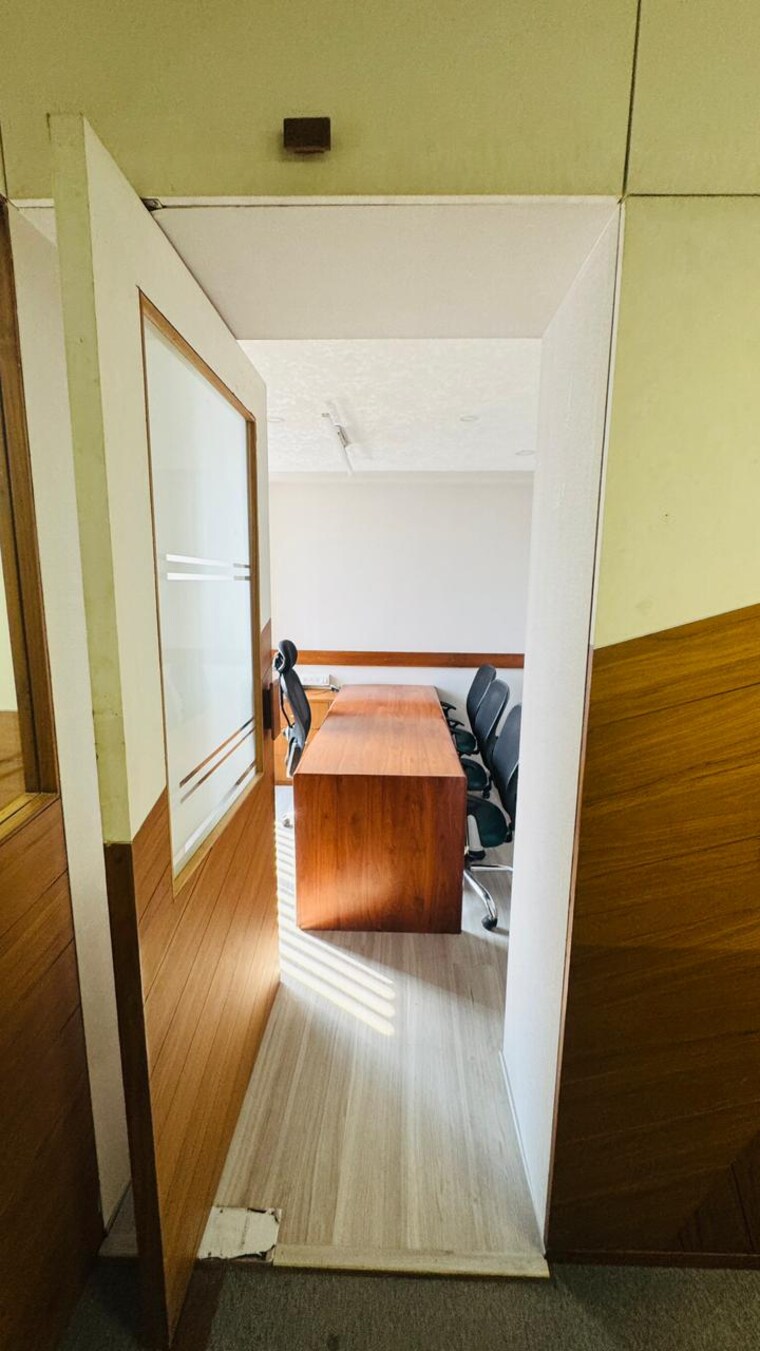 undefined, makarba Commercial Office Space 1384 Sq.Ft. In Makarba Ahmedabad 9596339