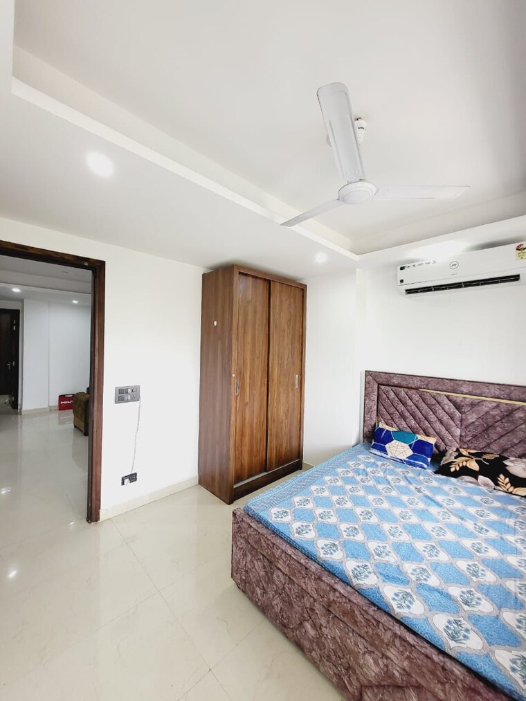 Bedroom, freedom fighters enclave 3 Bedroom 1800 Sq.Ft. Builder Floor In Freedom Fighters Enclave Delhi 9596363