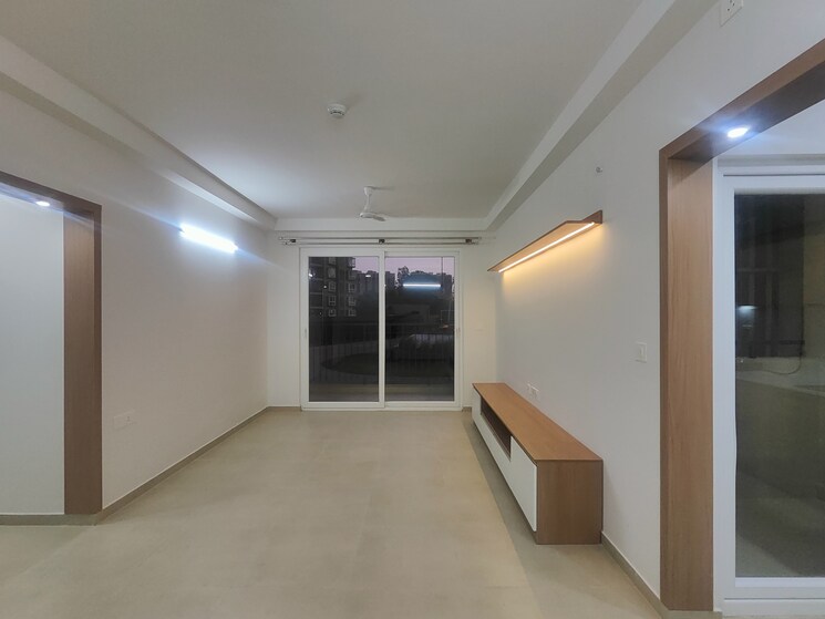 Room, bhartiya-nikoo-homes-phase-2 2 Bedroom 1079 Sq.Ft. Apartment In Thanisandra Main Road Bangalore 9596360