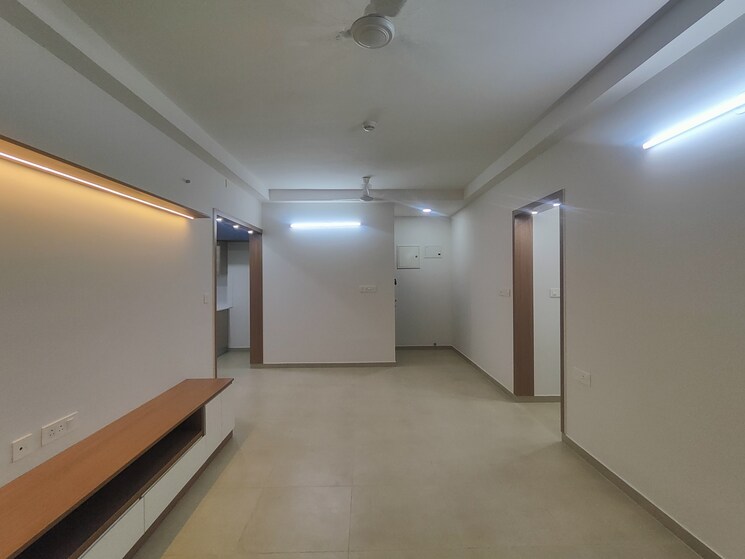 Room, bhartiya-nikoo-homes-phase-2 2 Bedroom 1079 Sq.Ft. Apartment In Thanisandra Main Road Bangalore 9596360