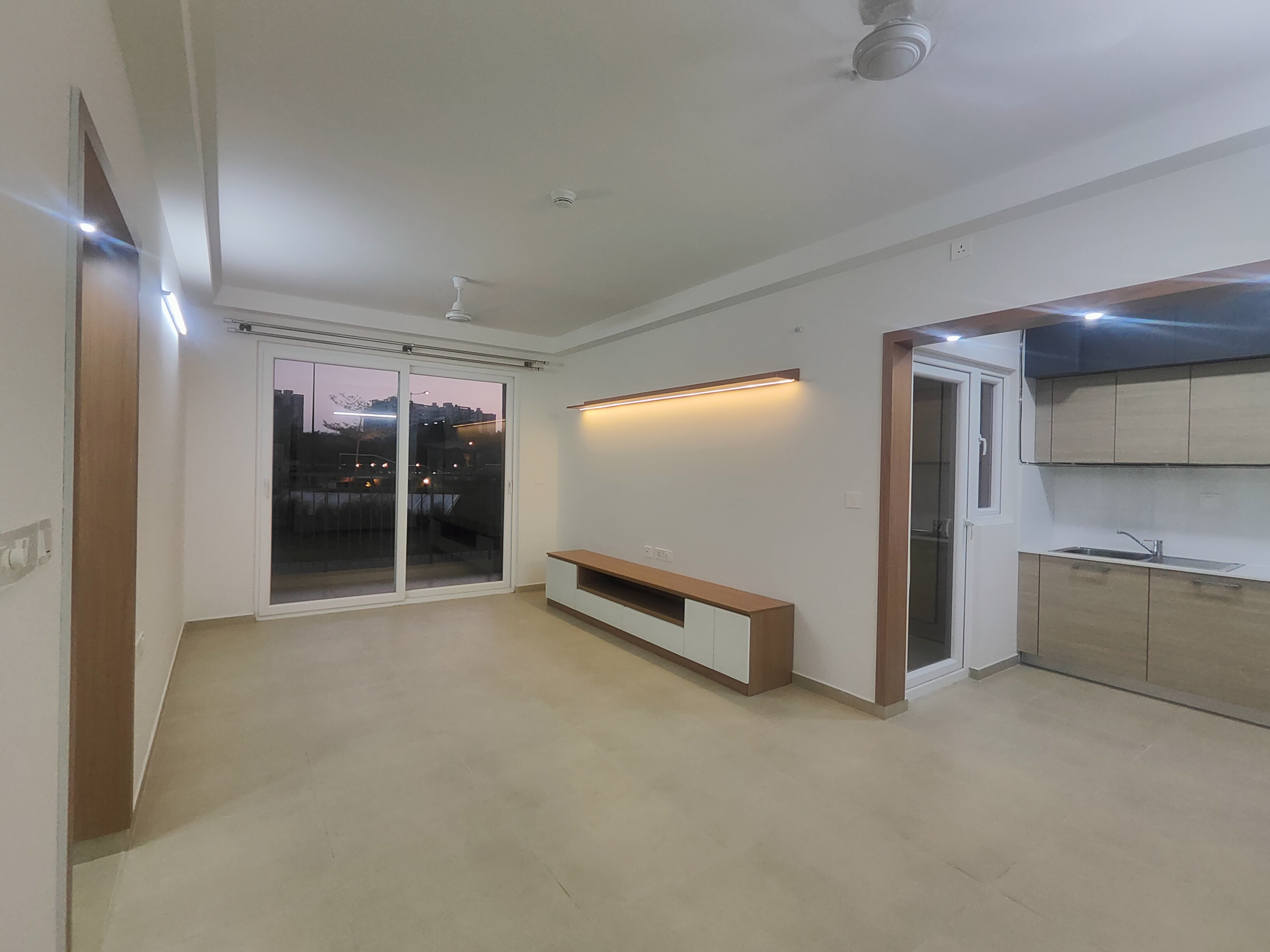 2 BHK + Pooja Room Apartment For Rent in Bhartiya Nikoo Homes Phase 2