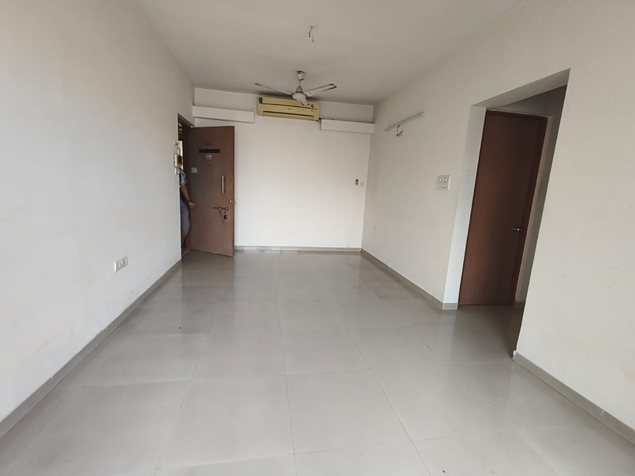 2 BHK Apartment For Rent in Lodha Casa Bella