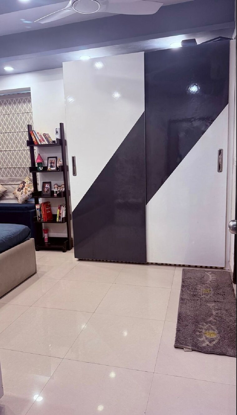 undefined, mahagun-mirabella 3 Bedroom 1730 Sq.Ft. Apartment In Sector 79 Noida 9596402